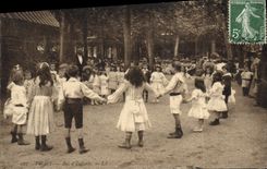 Vintage Postcard Vichy Ball of children