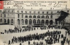 Vintage Postcard Versailles Funerailles national of the victims of the Airship Republic Quarters 1st genius the procession