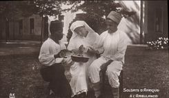 Postal Soldados de África tiene la ambulancia Enfermera