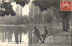 Postal Madera de Vincennes Lago y pecadores
