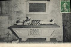 CPA Mort Eu Le tombeau de Jean d'Artois dans la crypte de l'eglise Notre Dame