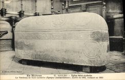 Vintage Postcard Died In Holy Morvan Saulieu Church Andoche the tomb of Andoche Saint