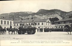 CPA Mort Funerailles des victimes de l'explosion du cuirasse Liberte Arsenal de terre Le commandant Jaures et son Etat Major saluant les depouilles mortelles