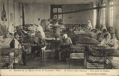 Vintage Postcard Sante Militaria Bataille of the Marne St Dizier a room of wound Infirmiere