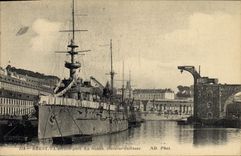 CPA Bateau Brest l'arriere port la Gloire Croiseur Cuirasse 