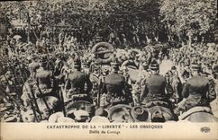 CPA Catastrophe de la Liberte Les obseques Defile du cortege