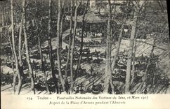 CPA Toulon Funerailles nationales des victimes du Iena Aspect de la Place d'armes pendant l'Absoute