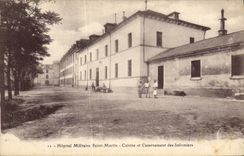 Vintage Postcard Sante Militaria Hopital militaire Holy Martin Cooks and quartering of the male nurses