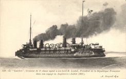 CPA Bateau Maroc Casablanca Le croiseur Galilee bombardant la ville