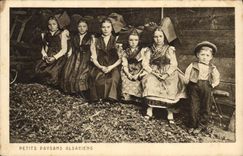 CPA Folklore Alsace Petits paysans alsaciens