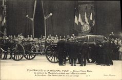 Vintage Postcard Funerailles of the Foch Marshal In front of Notre Dame the coffin of the marshal is place on the mounting of a gun