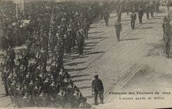 CPA Funerailles Obseques des victimes du Iena l'avant garde du defile 