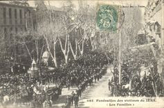 CPA Mort Funerailles des victimes du Iena Les familles