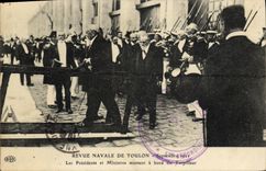 CPA Mort Revue navale de Toulon Les Presidents et ministres montent a bord du torpilleur