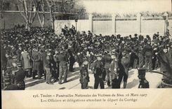 CPA Mort Toulon Funerailles nationales des victimes du Iena Les officiers et delegations attendant le depart du cortege