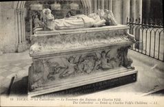 CPA Mort Tours La cathedrale Le tombeau des enfants de Charles VIII