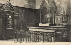 CPA Mort Vannes Interieur de la cathedrale Le tombeau de St Vincent Ferrier