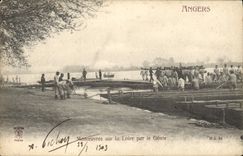 CPA Militaria Angers Manoeuvres sur la Loire par le Genie 