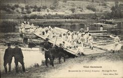 CPA Militaria Toul Garnison Manoeuvres du 1er Genie a Aingeray Montage du pont 