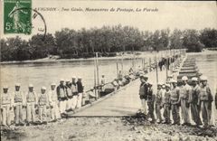Postal Militaria Aviñón 7.o Ingeniería Maniobras de construcción de puentes el desfile
