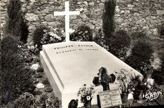 CPM Tombeau de Philippe Petain Marechal de France Cimetiere de l'Ile d'Yeu Vendee 