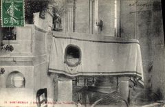 CPA Saint Menoux Interieur de l'eglise Le tombeau 