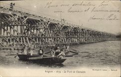 CPA Militaria Avignon le pont de chevalets