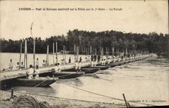 Postal Militaria Aviñón Puente de barcos construye sobre la Ródano por la 7.o Ingeniería el desfile