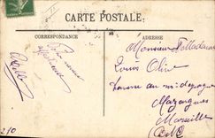 CPA Militaria Genie En sentinelle devant les fourgons