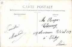 CPA Militaria Defile des troupes sur le pont construit par le Genie