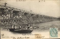 CPA Militaria Avignon Le pont de Chevalets 