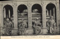 CPA Tombeau de Louis XII et d'Anne de Bretagne les Apotres cote gauche 