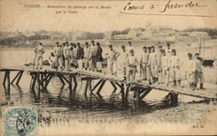 Postal Militaria Angers Maniobras de construcción de puentes sobre la Marga por la Ingeniería