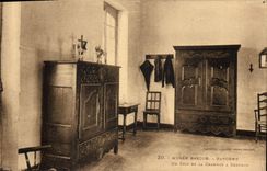 CPA Musee basque Bayonne Un coin de la chambre a coucher