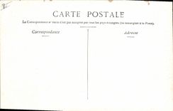 CPA Militaria Defile des troupes sur le pont construit par le genie