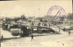 CPA Militaria Compiegne Pont de bateaux construit par le genie francais