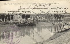 CPA Militaria Travaux du Genie Construction d'une passerelle 