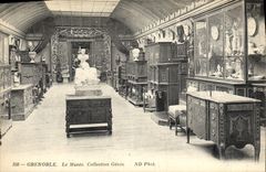 CPA Grenoble Le musee Colelction Genin 