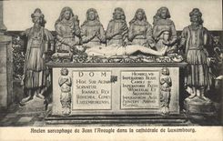 CPA Ancien sarcophage de Jean l'aveugle dans la cathedrale de Luxembourg 