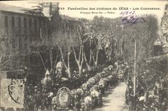 CPA Funerailles des victimes du Iena Les couronnes 