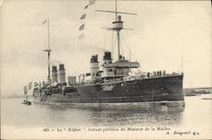 CPA Bateau Le Kleber battant pavillon du Ministere de la marine 