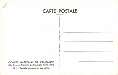 CPM Femelle pingouin et ses petits 