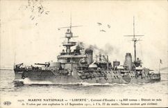 CPA Bateau Liberte Cuirasse d'escadre Detruit en rade de Toulon