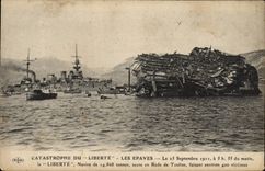 CPA Bateau Catastrophe du Liberte Les epaves