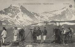 CPA Militaria Chasseurs alpins La correspondance dans les Alpes Telegraphie optique