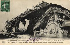 CPA Bateau Catastrophe du Liberte Les epaves 