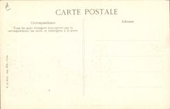 CPA Bateau Catastrophe du Liberte en rade de Toulon Mise a decouvert de la tourelle arriere ou se trouvent encore des cadavres