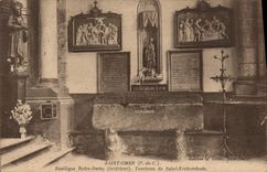 CPA Saint Omer Basilique Notre Dame Tombeau de Saint Erckembode 