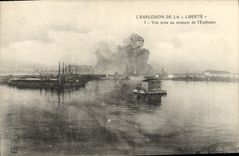 Vintage Postcard Boat the explosion of the Freedom Seen taken at the time of the explosion