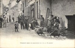 Vintage Postcard Militaria Alpine hunters In cooking